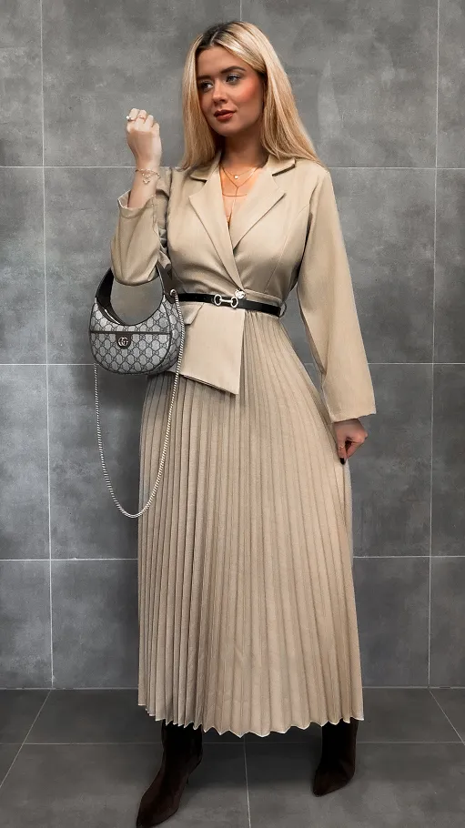 Beżowa długa MAXI sukienka z plisowanym dołem ONE SIZE - R281