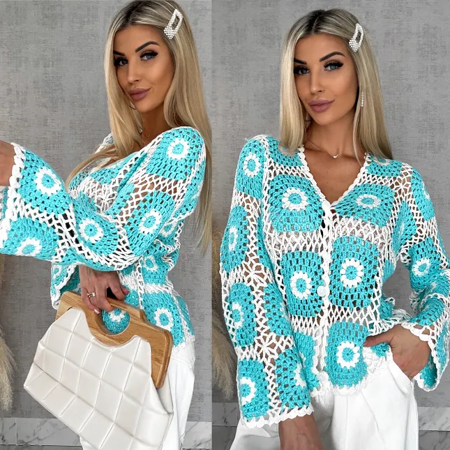 Ażurowy sweter szydełkowy na guziki ONE SIZE blue - R456A