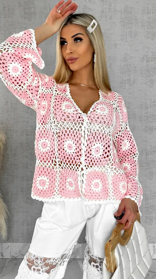 Ażurowy sweter szydełkowy na guziki ONE SIZE pink - R456