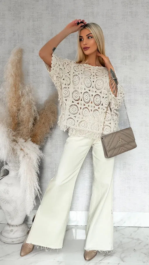 Szydełkowy sweter nietoperz w ażurowym stylu ONE SIZE ecru - R916