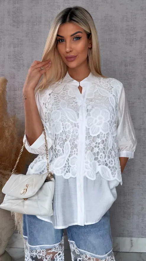 Elegancka biała bluzka koszulowa z gipiurą ONE SIZE - R677