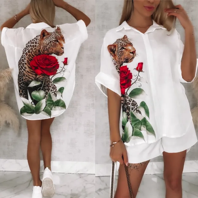 Asymetryczna biała koszula z panterą i różą ONE SIZE - R954