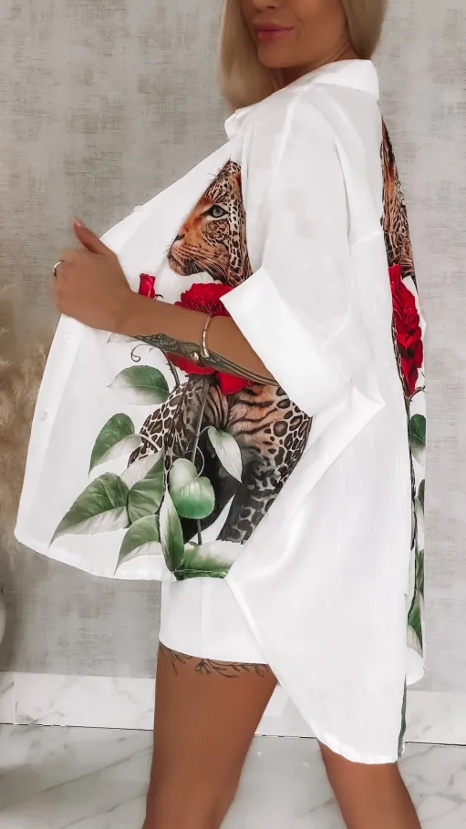 Asymetryczna biała koszula z panterą i różą ONE SIZE - R954