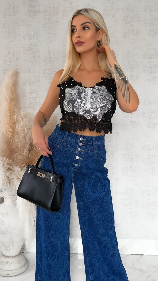 Elastyczne spodnie jeansowe w dekatyzowane kwiaty BLUE JEANS - R777