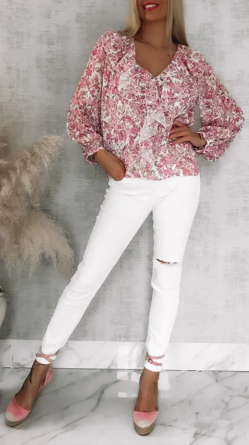 Cudowna bluzka w różowe kwiaty z modnym dekoltem ONE SIZE - R833