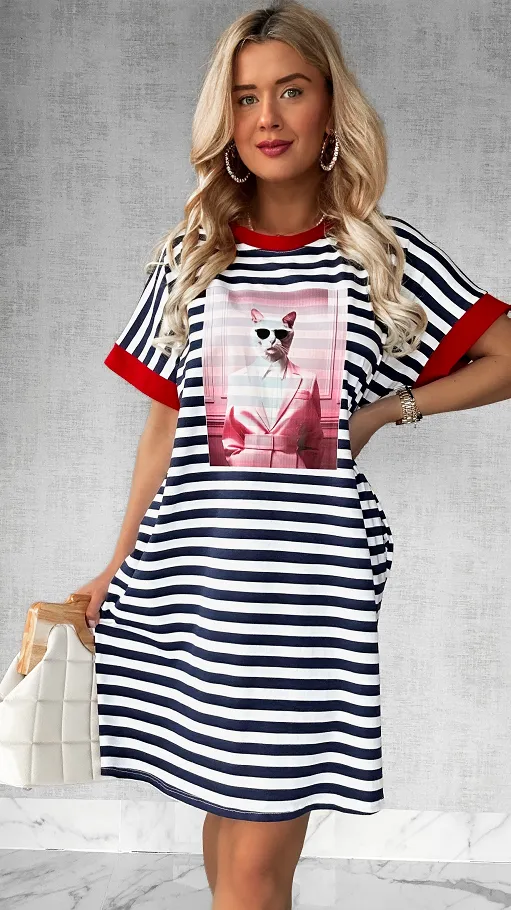 Lekka sukienka w granatowe paski z czerwonymi dodatkami ONE SIZE - P739