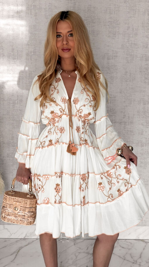 Letnia sukienka OFF WHITE z wiskozy haftowana w kwiaty - R979