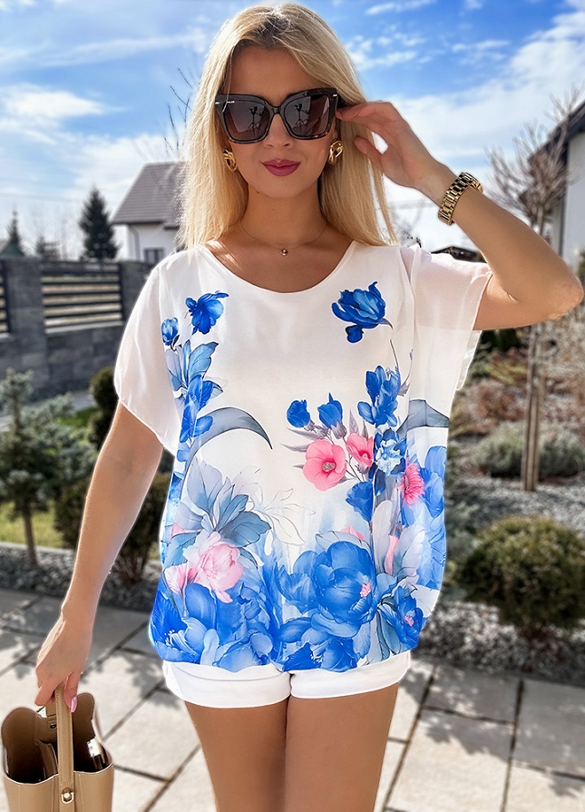 Biała bluzka na lato w malowane kwiaty - M892
