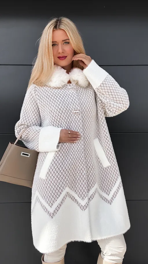 Elegancki jasny płaszcz wełniany ALPAKA z odpinanym futerkiem ONE SIZE - R040A