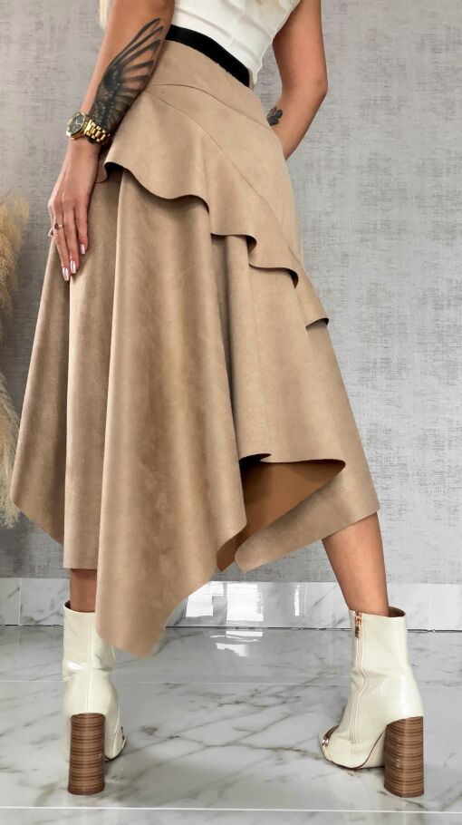 Asymetryczna elegancka spódnica zamszowa ONE SIZE beżowa - R520