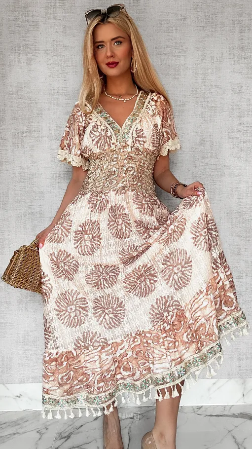 Piękna długa sukienka boho z gumową talią ONE SIZE - P715