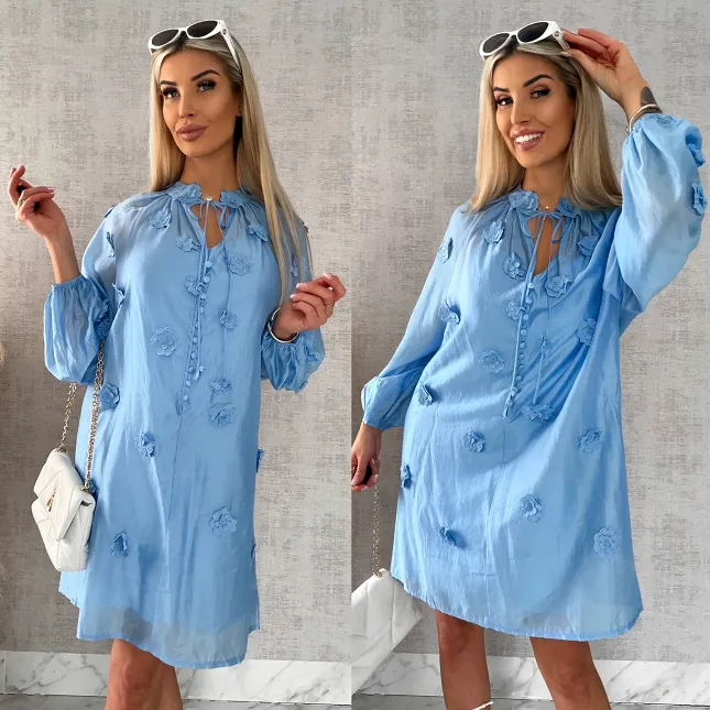 Bawełniana sukienka zdobiona różami ONE SIZE blue - R510A