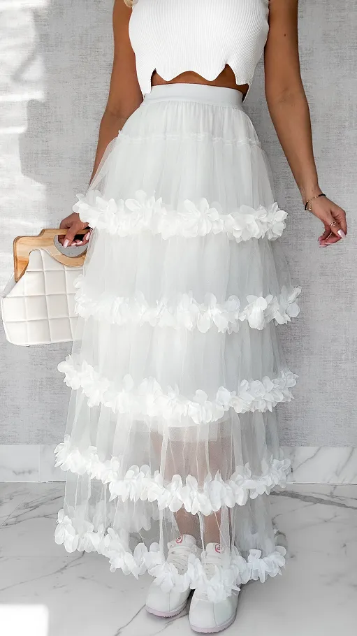 Modna długa spódnica tiulowa z kwiatuszkami ONE SIZE biała - P573
