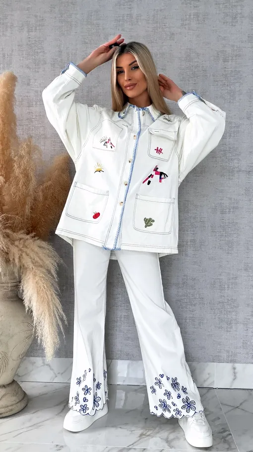 Oryginalna katana jeansowa ECRU haftowana na kolorowo ONE SIZE - R742