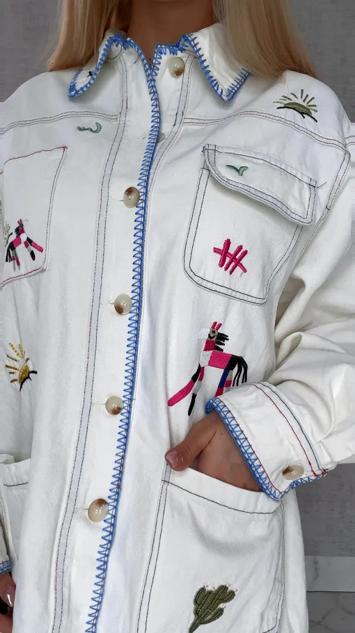 Oryginalna katana jeansowa ECRU haftowana na kolorowo ONE SIZE - R742