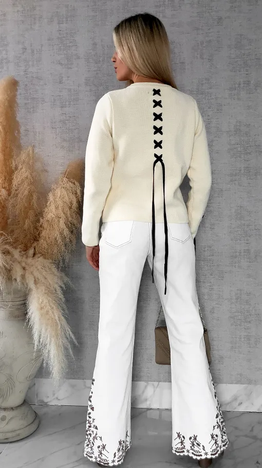 Bawełniany sweter w stylu katany zapinany na guziki ONE SIZE ecru - R623A