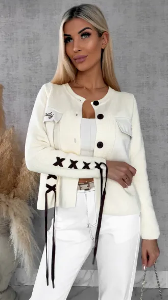 Bawełniany sweter w stylu katany zapinany na guziki ONE SIZE ecru - R623A