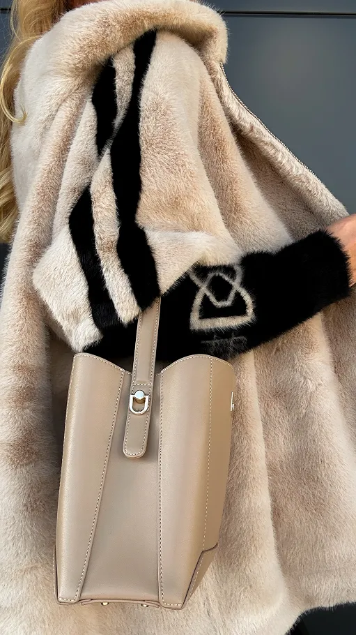 Premium futerko nietoperz z kapturem BEŻOWE - R122A