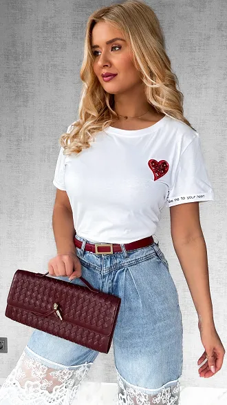 Biała bluzka t-shirt zdobiona czerwonym sercem ONE SIZE - P330
