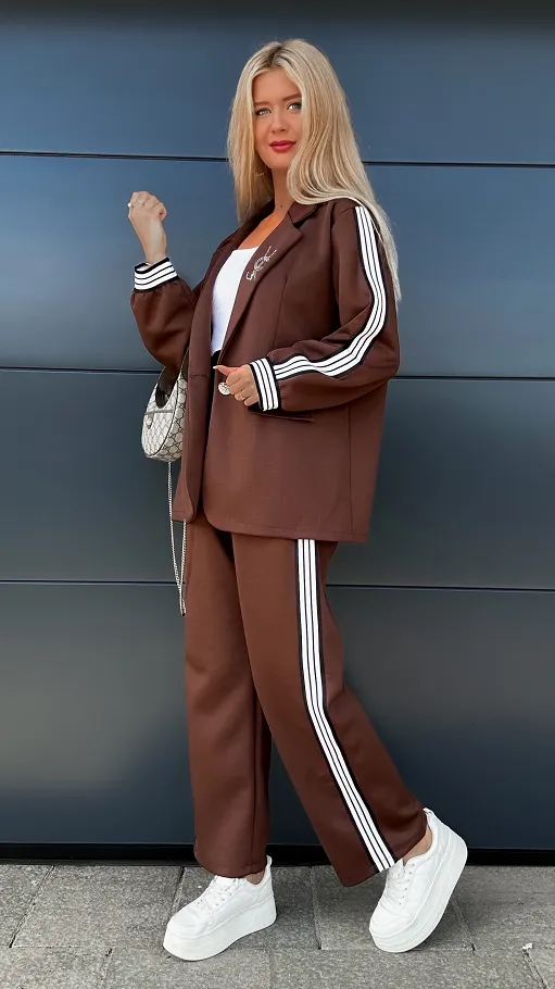 Oryginalny brązowy komplet marynarka + spodnie ONE SIZE - R031A