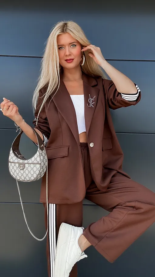 Oryginalny brązowy komplet marynarka + spodnie ONE SIZE - R031A