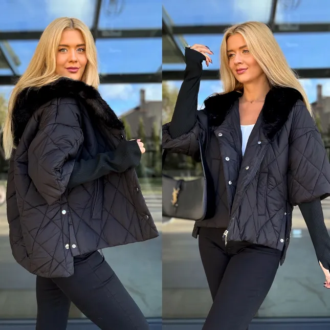 Pikowana asymetryczna kurtka z futerkowym kapturem CZARNA - R226