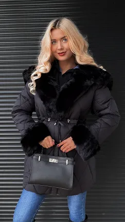 Pikowana czarna kurtka PREMIUM z pięknym futerkiem - M394