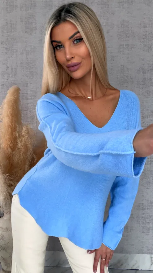 Błękitny sweter na wiosnę w szpic ONE SIZE - R661A