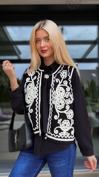 Elegancka czarna kamizelka z kontrastowym wzorem ONE SIZE - R100A