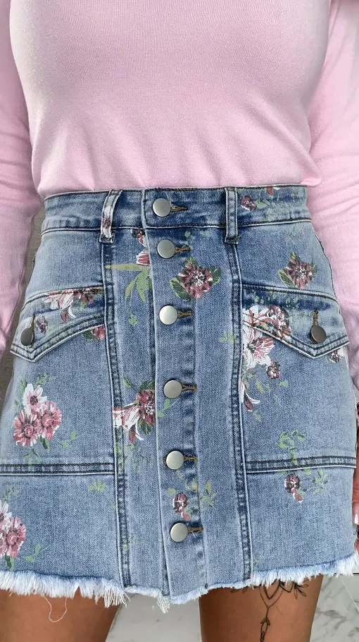 Elastyczne jeansowe spódnico-spodenki w kwiaty BLUE JEANS - R607A