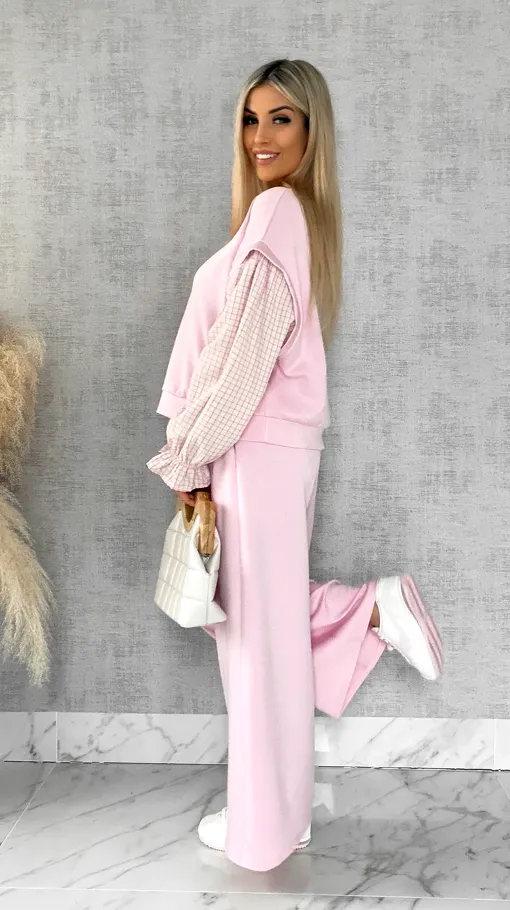 Luźna bluza z rękawami w kratkę i broszką ONE SIZE pink - R426