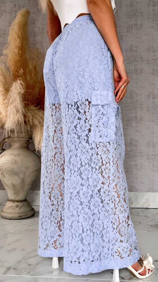 Gipiurowe spodnie w stylu bojówki z kieszeniami ONE SIZE blue - R509