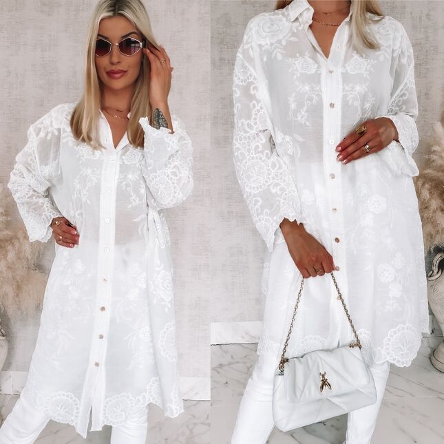 Elegancka długa koszula w haftowane kwiaty ONE SIZE biała - R914A