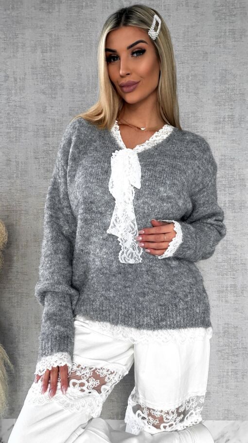 Oryginalny szary sweter na wiosnę z koronkami ONE SIZE - R626
