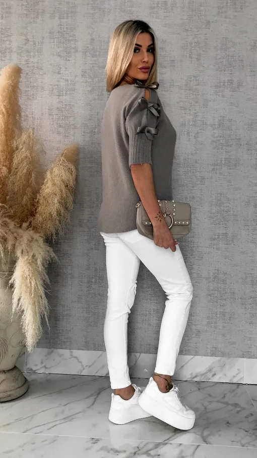 Oryginalny wiosenny sweter z krótkim rękawem i kokardkami FANGO - R664B