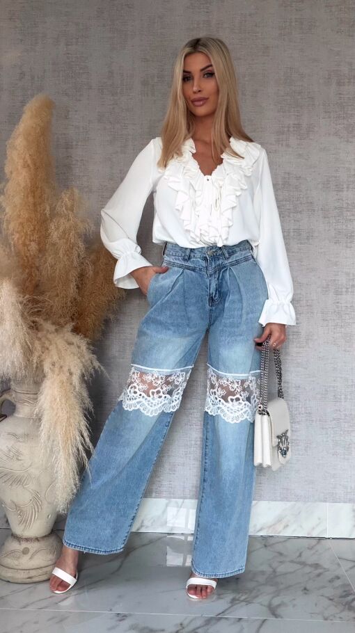 Elegancka biała bluzka z ozdobnym wiązanym dekoltem ONE SIZE - R562A