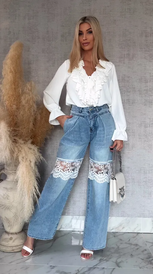 Elegancka biała bluzka z ozdobnym wiązanym dekoltem ONE SIZE - R562A