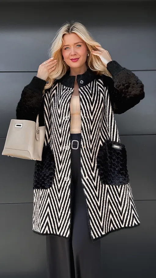 Ciepły elegancki płaszcz ALPAKA w jodełkę ONE SIZE beż - R060A