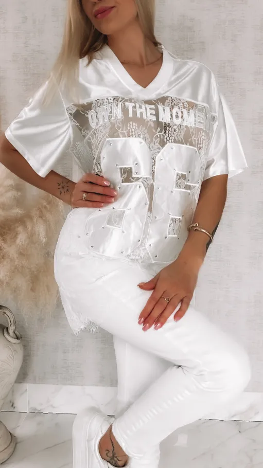 Fantastyczna luźna bluzka koronkowa 66 one size w kolorze białym - R879