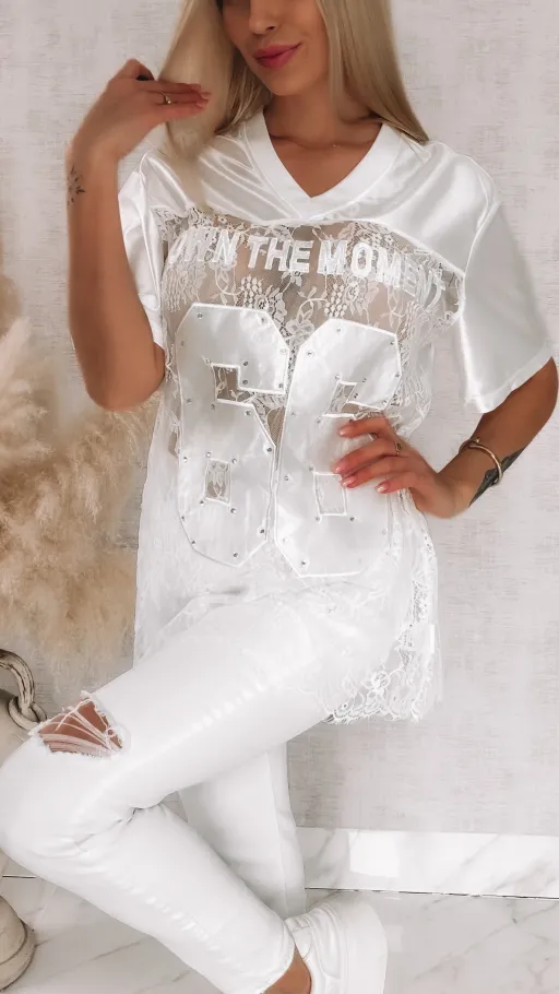 Fantastyczna luźna bluzka koronkowa 66 one size w kolorze białym - R879