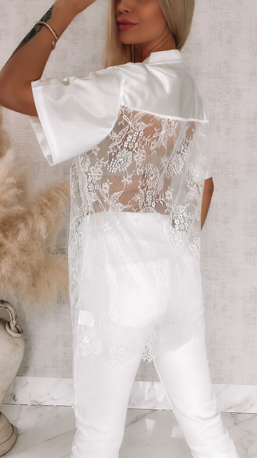 Fantastyczna luźna bluzka koronkowa 66 one size w kolorze białym - R879