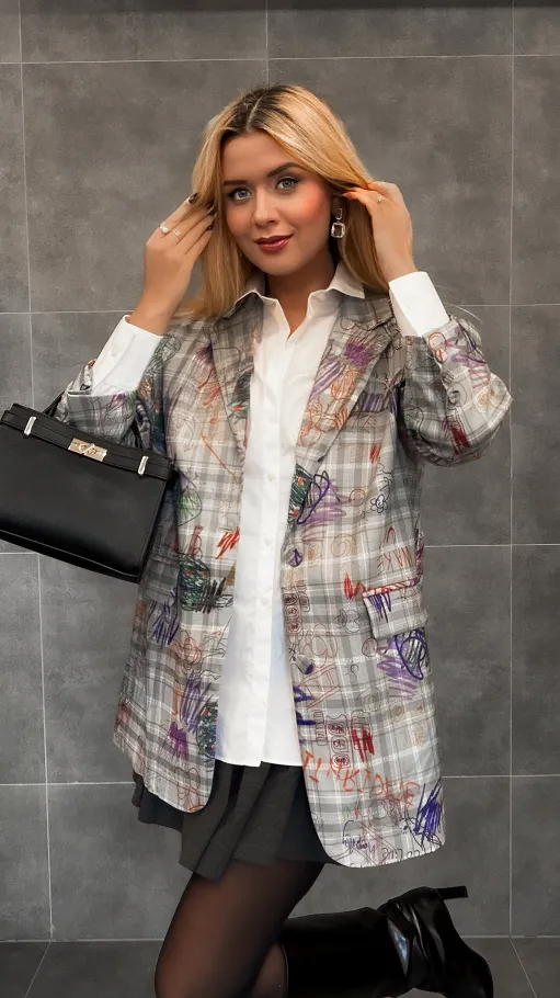 Szara marynarka w kratkę z graffiti OVERSIZE - R157