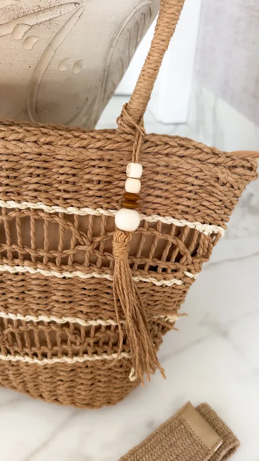 Słomiana BOHO torebka z drewnianymi koraliki - P679