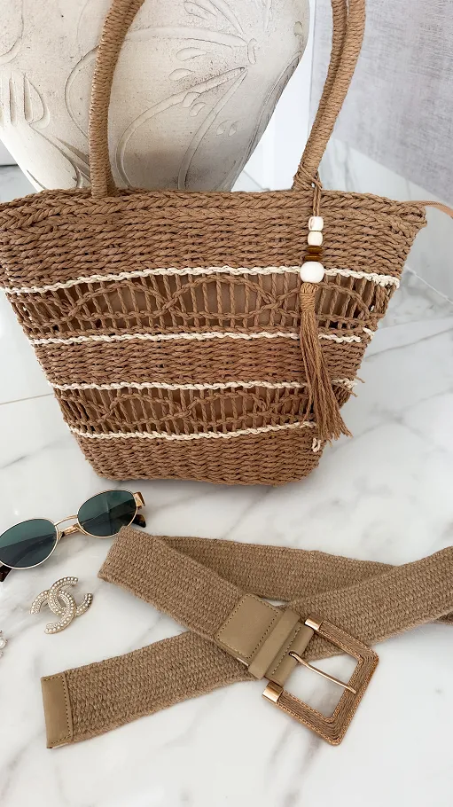 Słomiana BOHO torebka z drewnianymi koraliki - P679