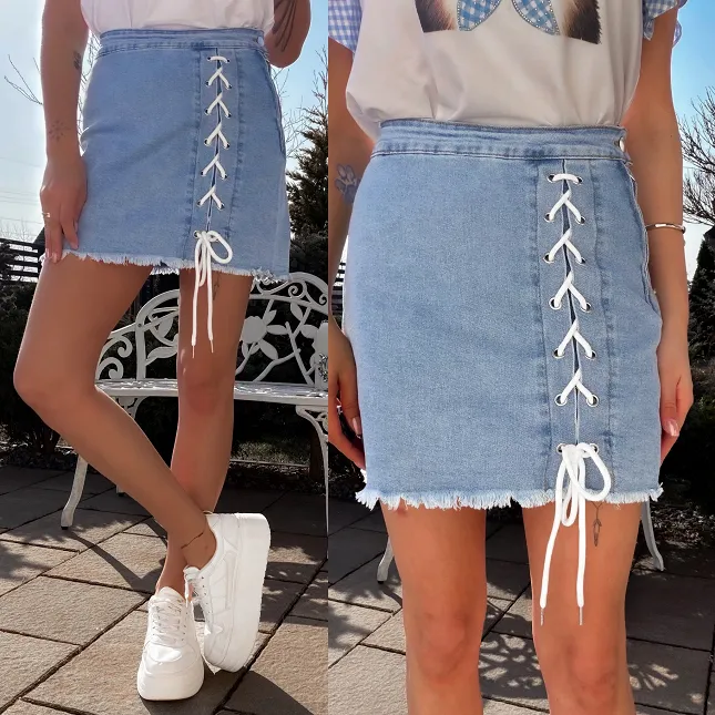 Elastyczna jeansowa spódniczka z wiązaniem BLUE JEANS - R780