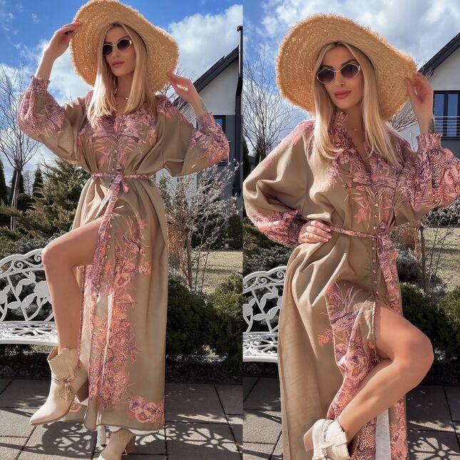 Stylowa MAXI sukienka w różowe kwiaty zapinana na guziki - R696