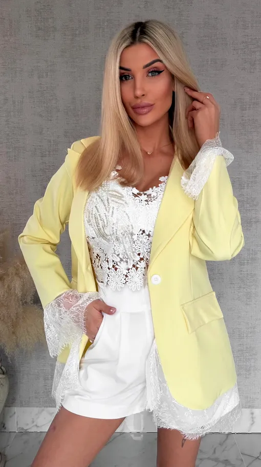 Elegancka cytrynowa marynarka wykończona koronką ONE SIZE - R899A