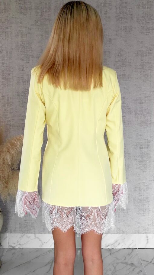 Elegancka cytrynowa marynarka wykończona koronką ONE SIZE - R899A
