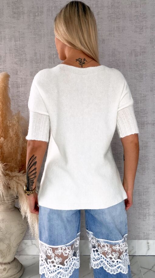 Idealny wiosenny sweter z krótkim rękawem ECRU - R660D