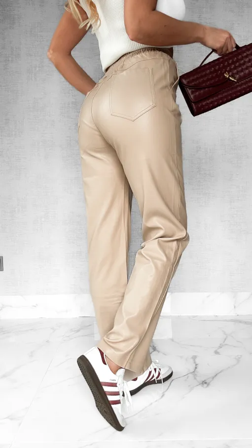 Beżowe elastyczne spodnie ze EKO skóry - P174